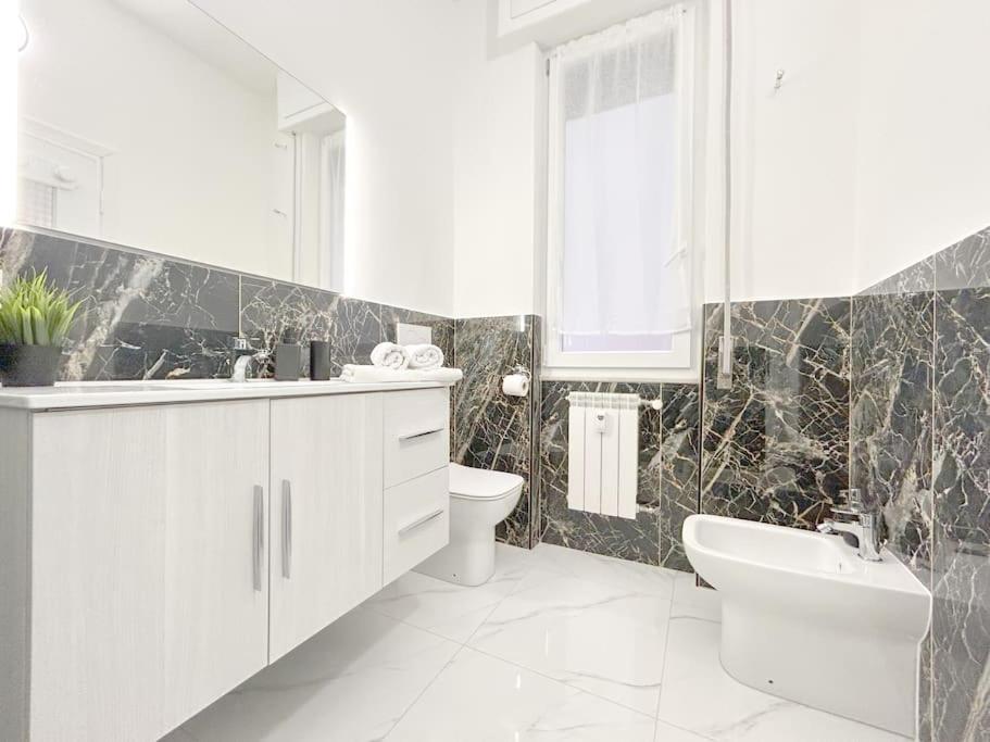 Elegant Apartment - Wifi - Smart Tv - Netflix Genua Exteriör bild
